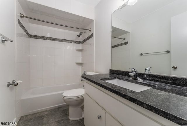 53 Overlook Dr, Union Twp., NJ 08809