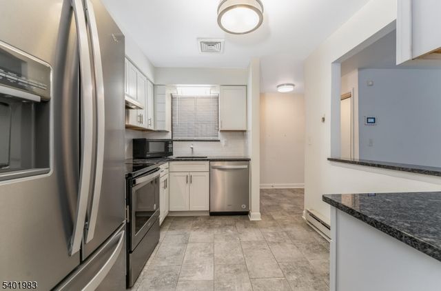 53 Overlook Dr, Union Twp., NJ 08809