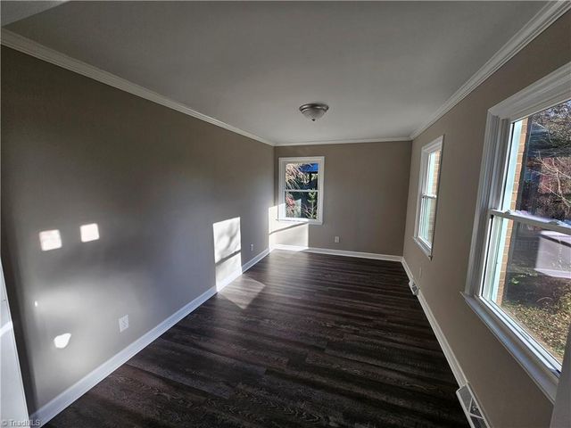 3721 Herchel Lane, Winston-salem, NC 27106