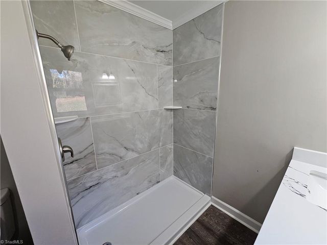 3721 Herchel Lane, Winston-salem, NC 27106