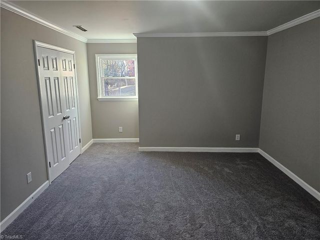 3721 Herchel Lane, Winston-salem, NC 27106