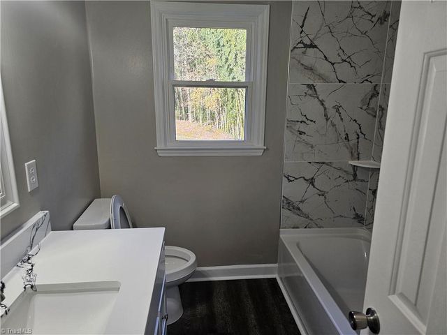 3721 Herchel Lane, Winston-salem, NC 27106