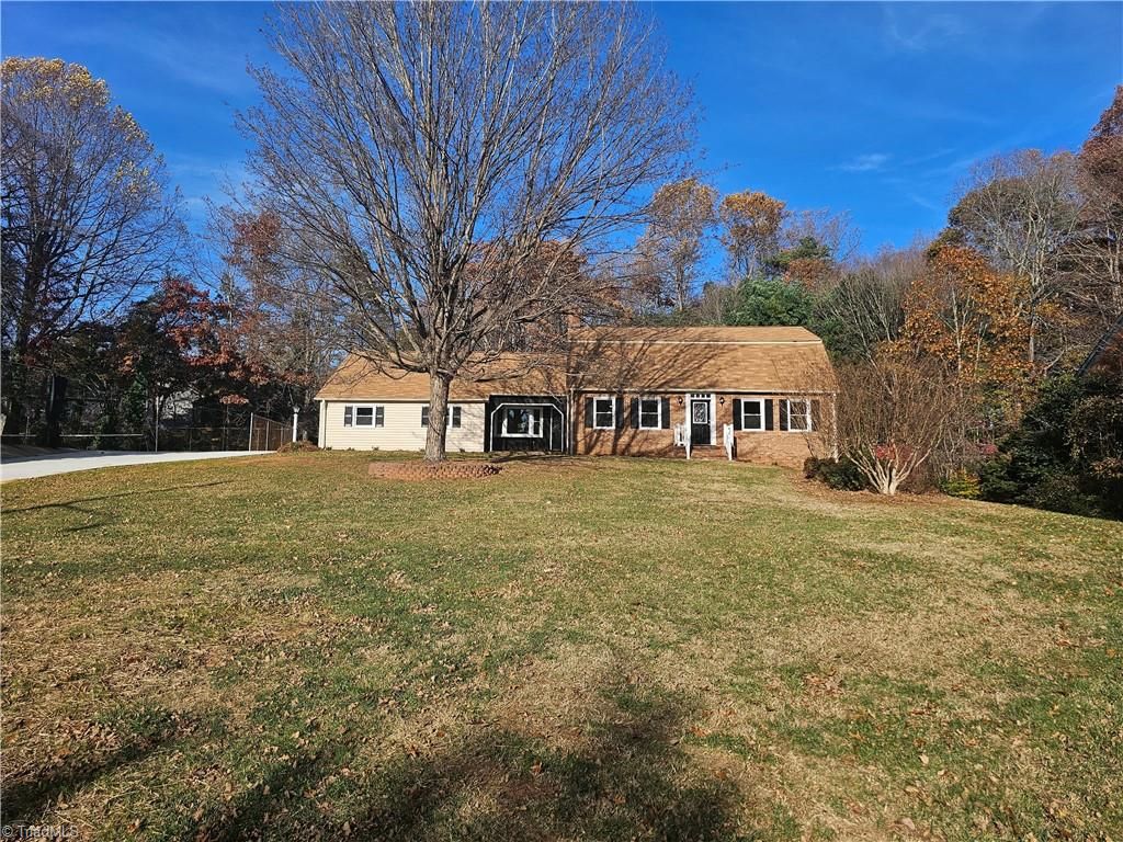 3721 Herchel Lane, Winston-salem, NC 27106
