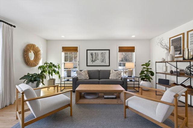 12 Runaway Road, Newfields, NH 03856