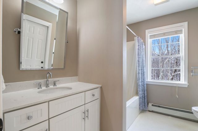 12 Runaway Road, Newfields, NH 03856