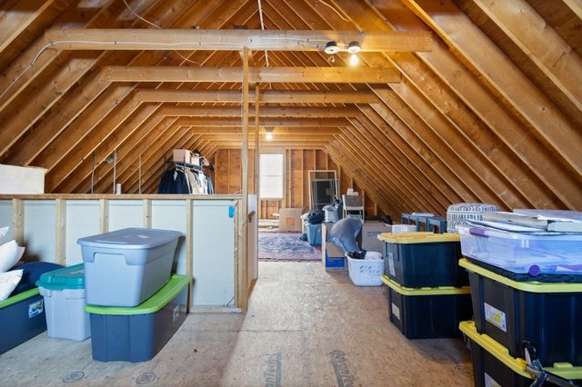 12 Runaway Road, Newfields, NH 03856