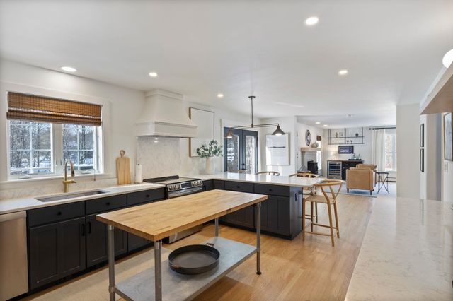 12 Runaway Road, Newfields, NH 03856