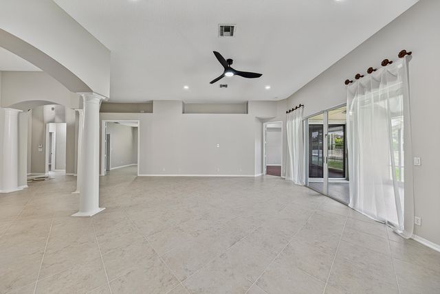 12325 Cascades Pointe Drive, Boca Raton, FL 33428