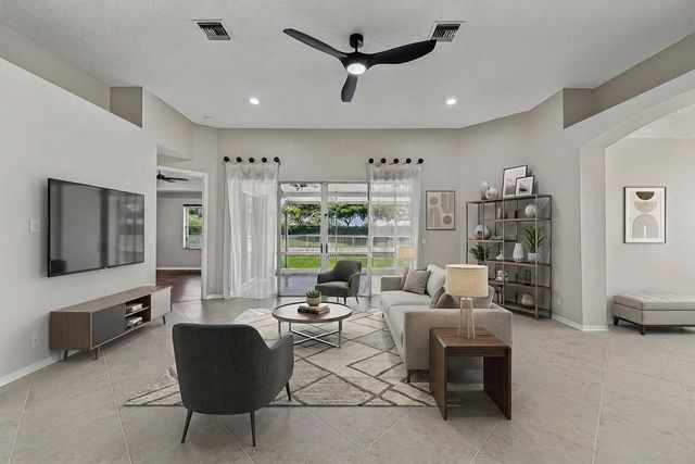 12325 Cascades Pointe Drive, Boca Raton, FL 33428