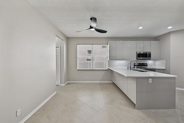 12325 Cascades Pointe Drive, Boca Raton, FL 33428