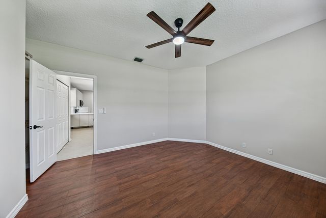 12325 Cascades Pointe Drive, Boca Raton, FL 33428