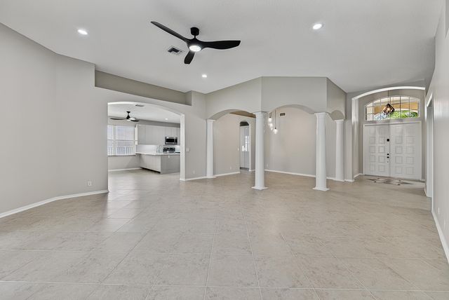 12325 Cascades Pointe Drive, Boca Raton, FL 33428
