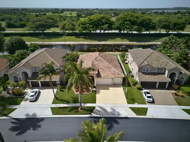 12325 Cascades Pointe Drive, Boca Raton, FL 33428