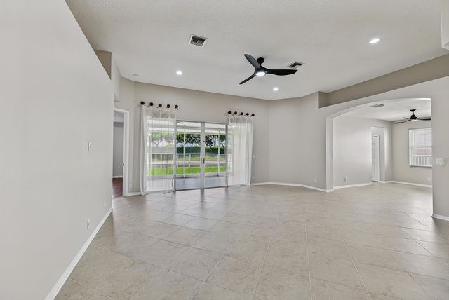 12325 Cascades Pointe Drive, Boca Raton, FL 33428