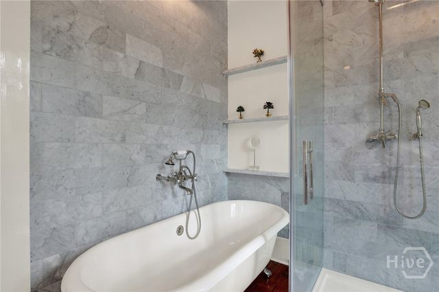 123 E 46th Street, Savannah, GA 31405