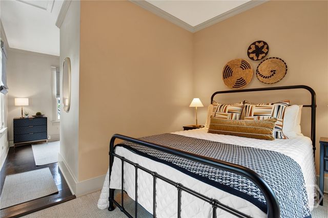 123 E 46th Street, Savannah, GA 31405