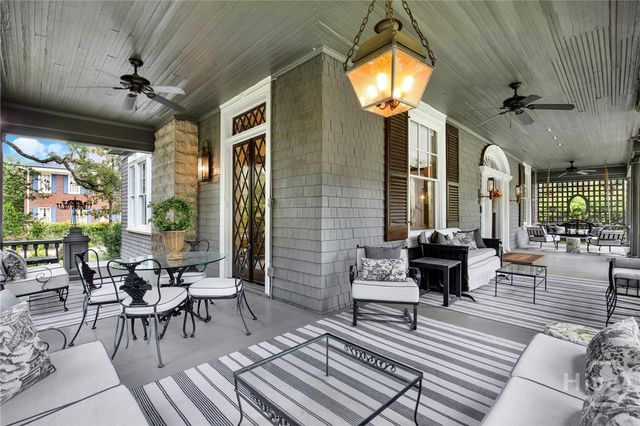 123 E 46th Street, Savannah, GA 31405