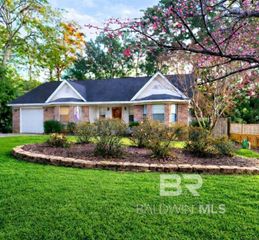 205 Cain Lane, Fairhope, AL 36532