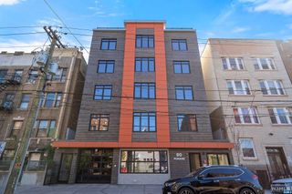 80 Romaine Avenue 2C, Jersey City, NJ 07306