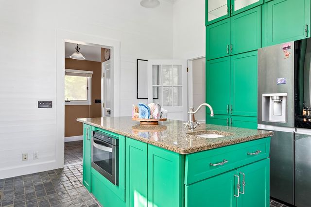 221 S Live Oak, Geneva, AL 36340