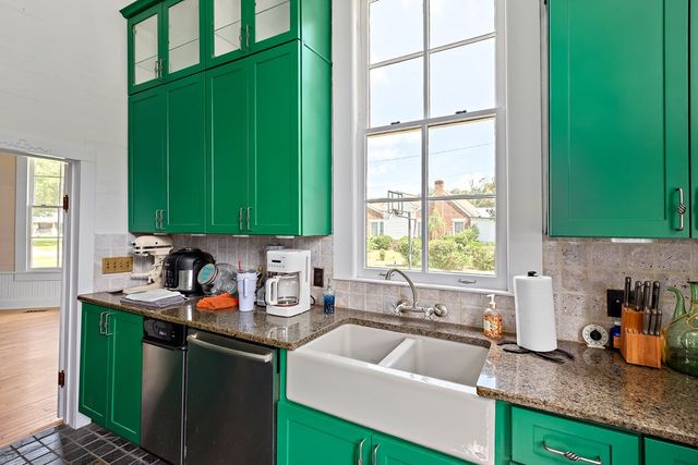 221 S Live Oak, Geneva, AL 36340