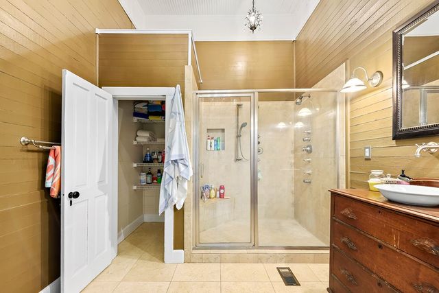 221 S Live Oak, Geneva, AL 36340