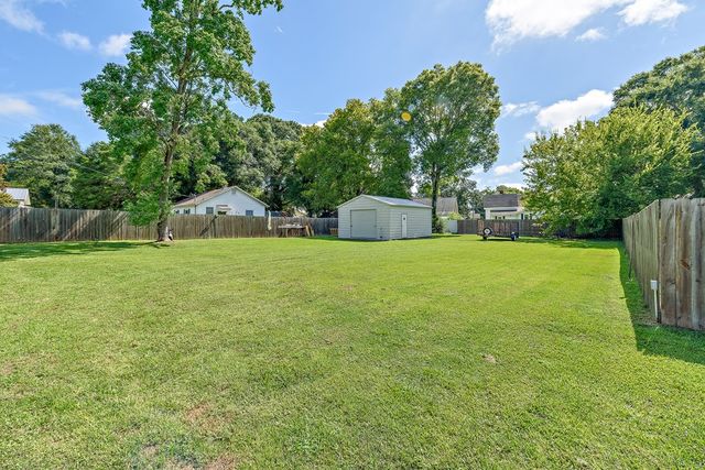 221 S Live Oak, Geneva, AL 36340