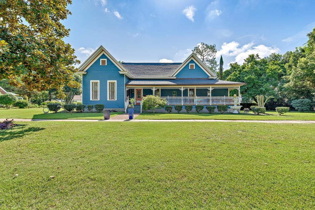 221 S Live Oak, Geneva, AL 36340