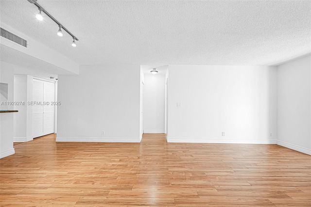 3150 NW 42nd Ave E301, Coconut Creek, FL 33066