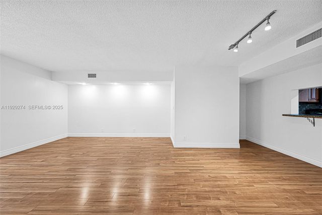 3150 NW 42nd Ave E301, Coconut Creek, FL 33066