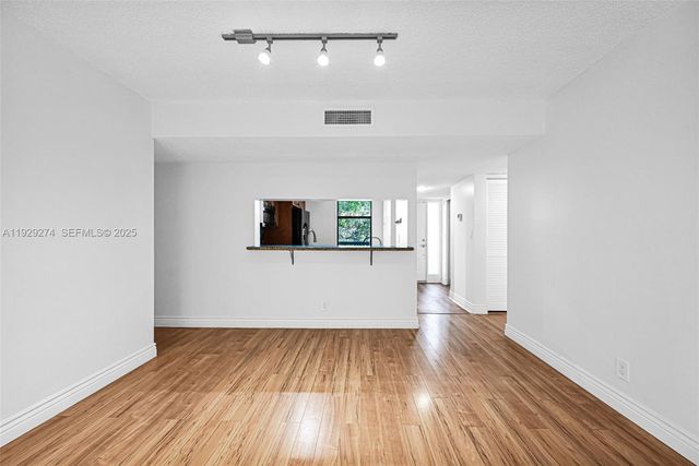 3150 NW 42nd Ave E301, Coconut Creek, FL 33066