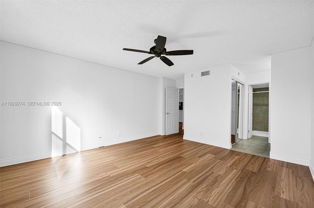 3150 NW 42nd Ave E301, Coconut Creek, FL 33066