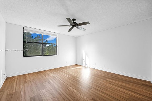 3150 NW 42nd Ave E301, Coconut Creek, FL 33066