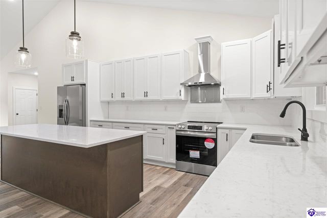 159 Secluded Circle, Radcliff, KY 40160