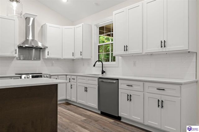 159 Secluded Circle, Radcliff, KY 40160