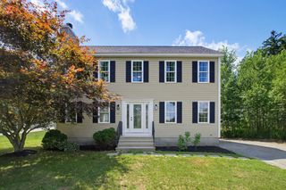 43 Watkins St, Gardner, MA 01440