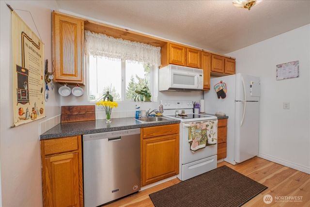 901 N 8th Street, Mount Vernon, WA 98273