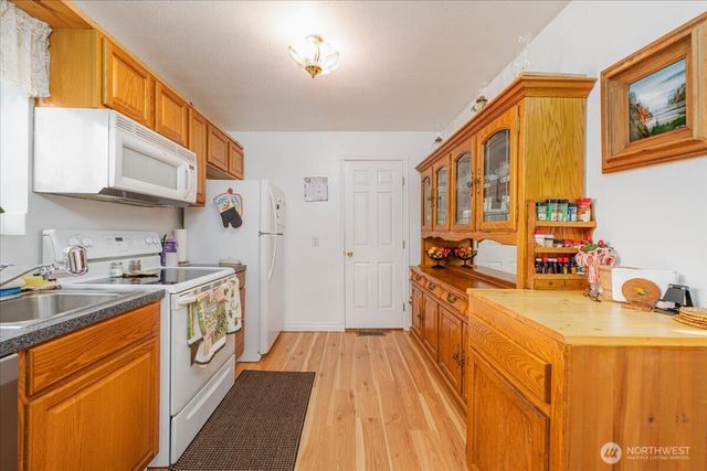 901 N 8th Street, Mount Vernon, WA 98273