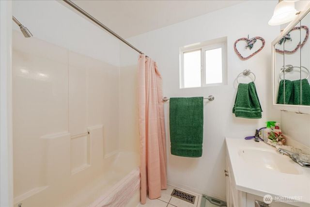 901 N 8th Street, Mount Vernon, WA 98273