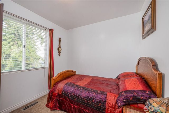 901 N 8th Street, Mount Vernon, WA 98273