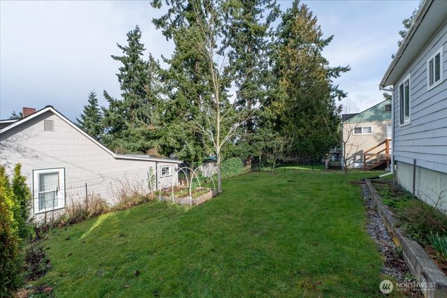 901 N 8th Street, Mount Vernon, WA 98273