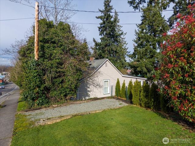 901 N 8th Street, Mount Vernon, WA 98273