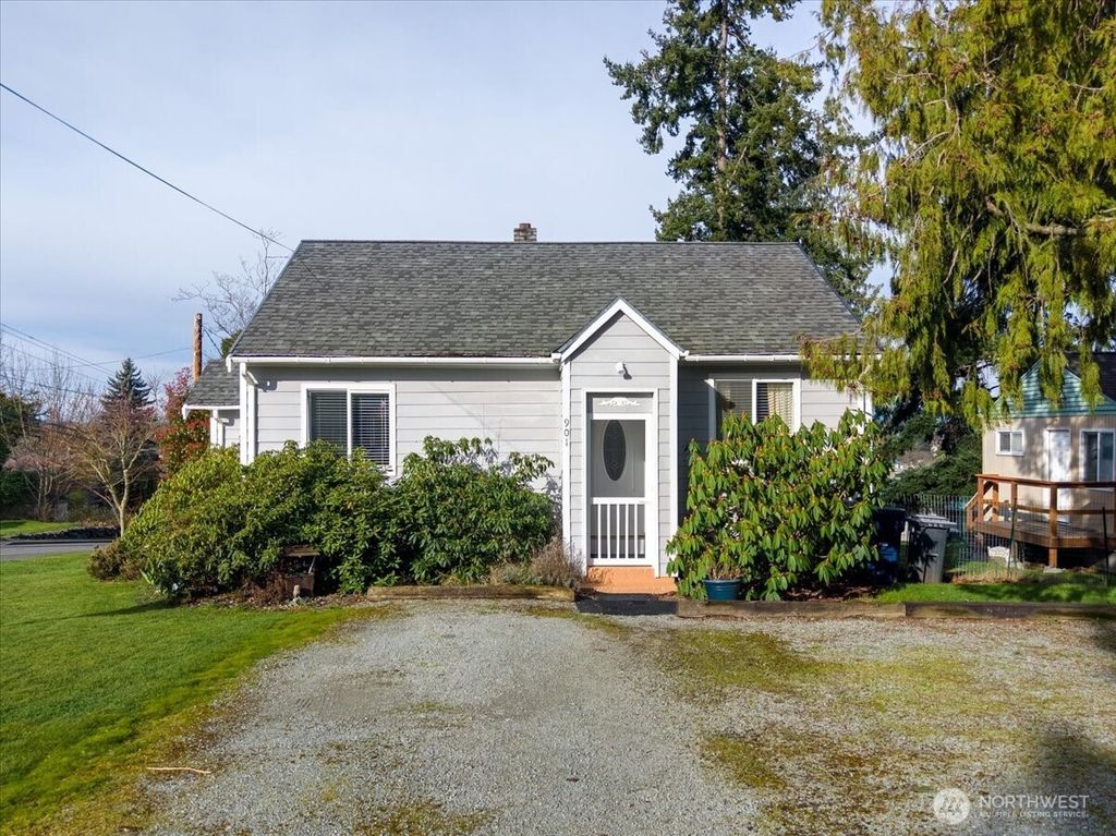 901 N 8th Street, Mount Vernon, WA 98273