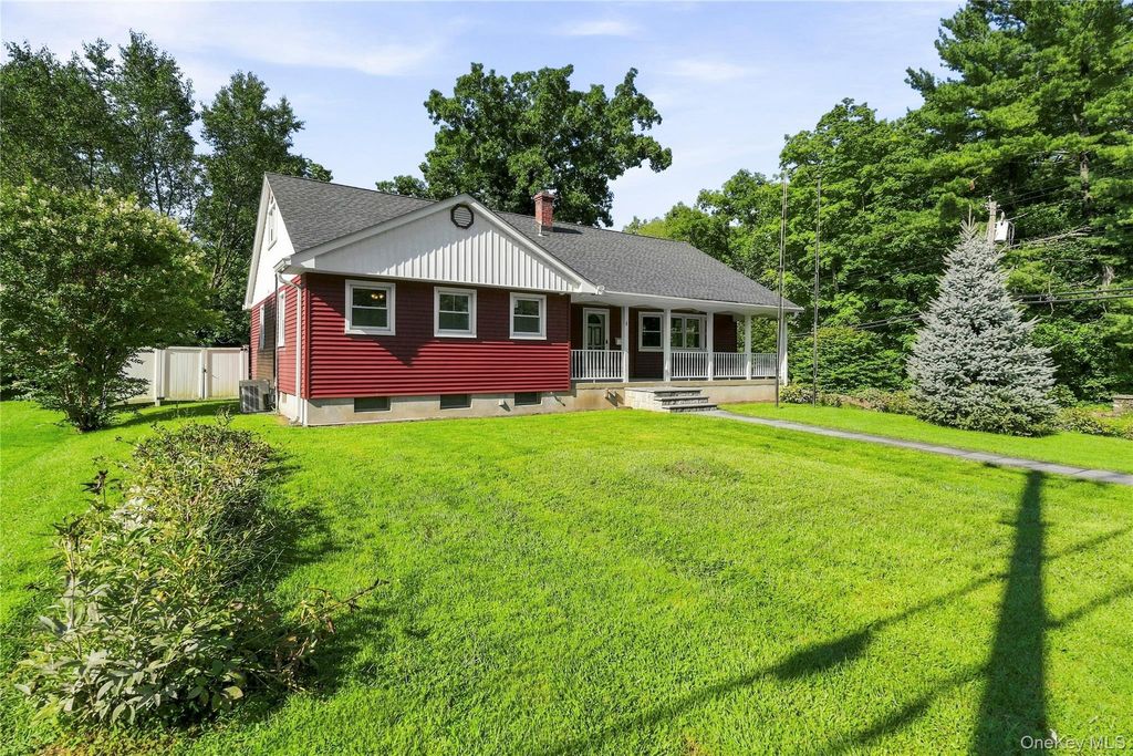 1 Henning Drive, Montrose, NY 10567 — photo 2