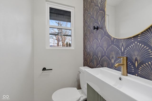 111 Beechmont Drive, Carmel, IN 46032