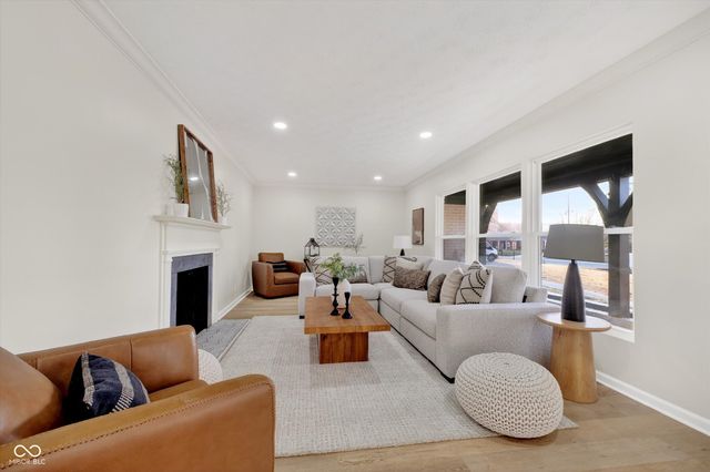 111 Beechmont Drive, Carmel, IN 46032