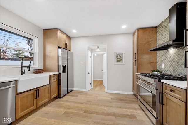 111 Beechmont Drive, Carmel, IN 46032