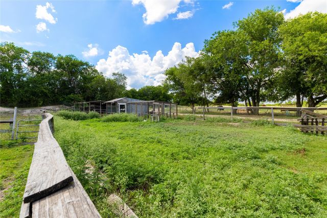 559 Private Road 929 and 501 S. Main St PR, Taylor, TX 76574