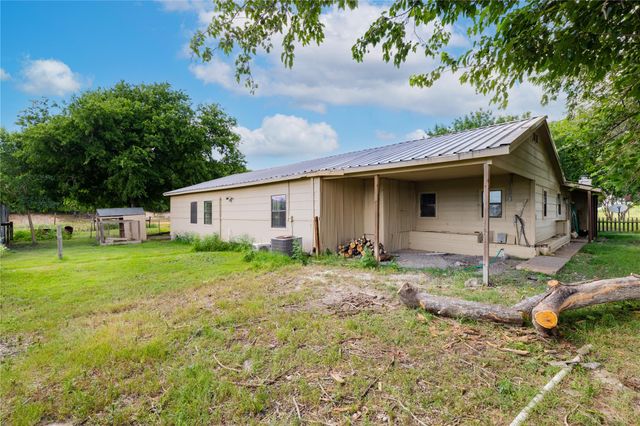 559 Private Road 929 and 501 S. Main St PR, Taylor, TX 76574