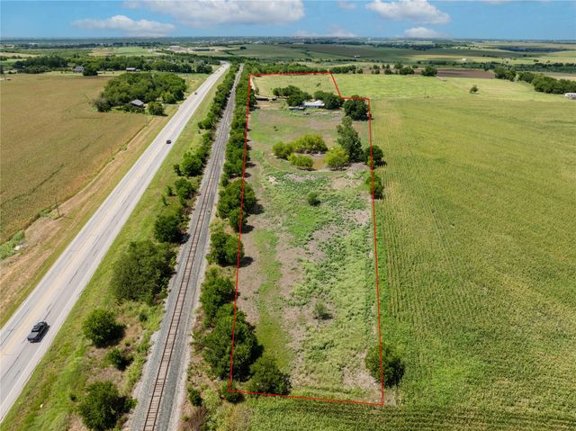 559 Private Road 929 and 501 S. Main St PR, Taylor, TX 76574